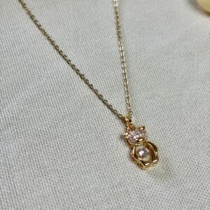 gold teddy pendant necklace