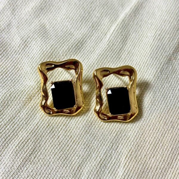 abstract frame earrings with black stone