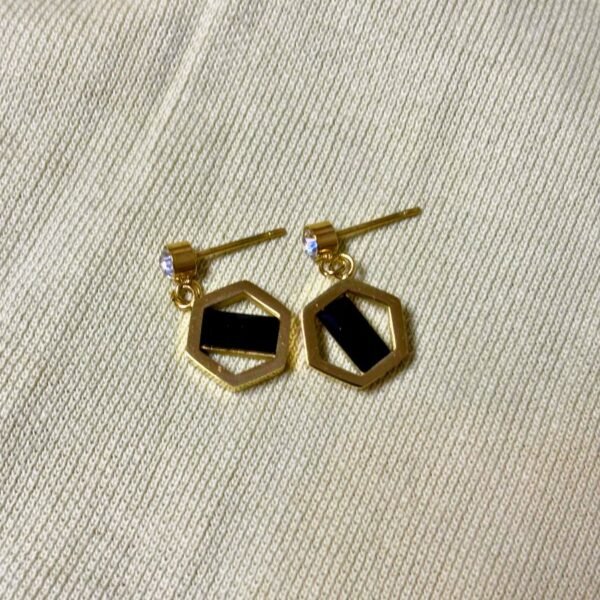 hexagon black stone drop earrings