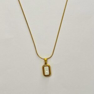 Rectangle Pearl Pendant Necklace