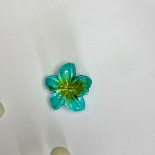 Small Flower Clip - Image 3