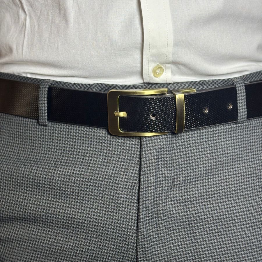 Men’s Textured Reversible Leather Belt | Dual-Tone Black & Brown Belt - Image 4